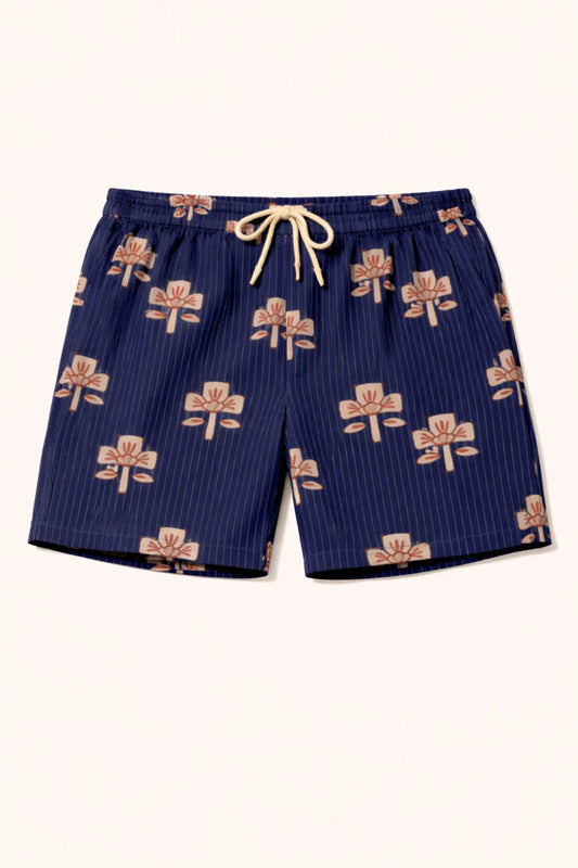 Handbedruckte Baumwollshorts in Blau.