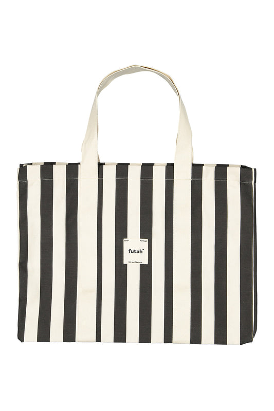 Futah Bedu Travel Bag – Gesamtansicht mit schwarz-weissen Streifen