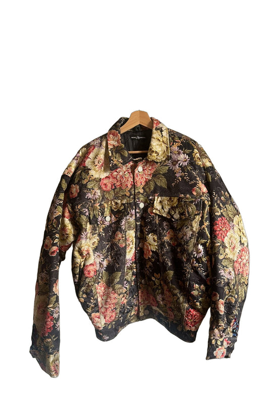 Anouri Garden of Flowers Jacket – Vorderansicht am Bügel