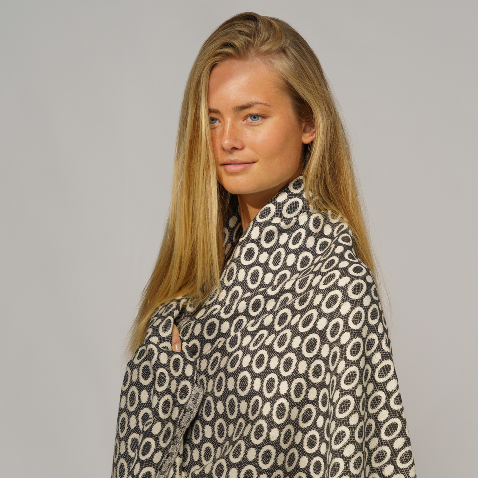 Pulse Black XL Beach Towel