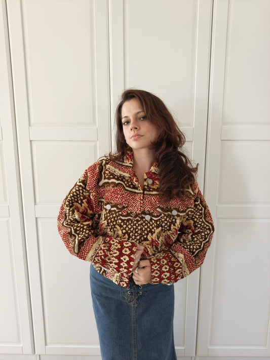 Ruby Paisley Jacket cropped S von Anouri, am Model getragen